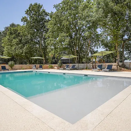 N°44, Golf Et Piscine Commune, 2 Nesmy