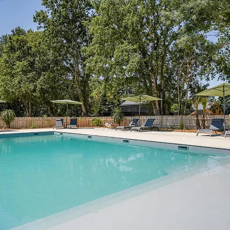 N°44, Golf Et Piscine Commune, 2 Holiday home Nesmy
